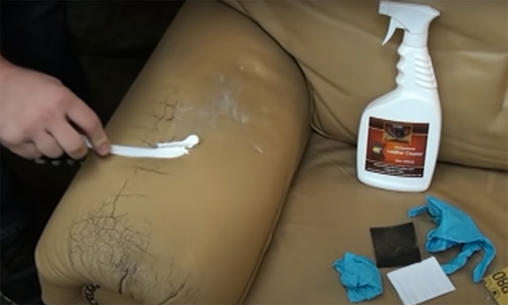 Fill the cracks with leather filler