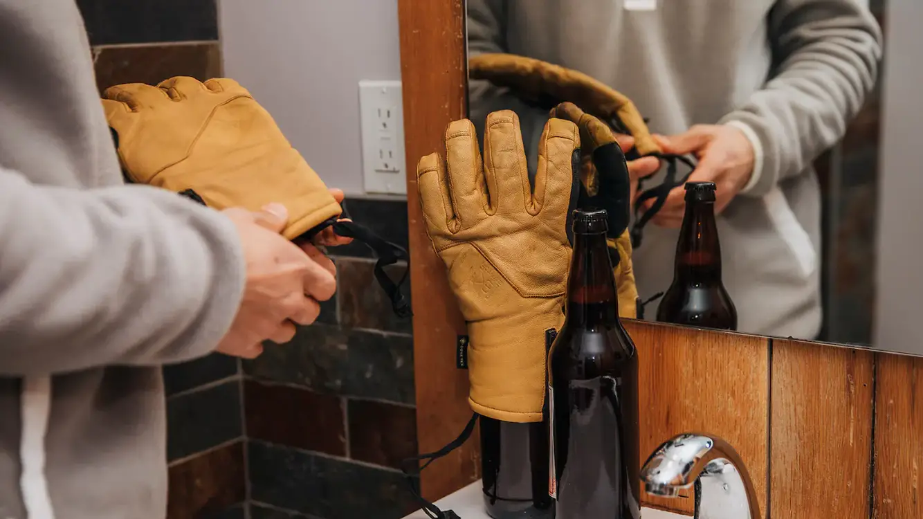 How to Dry Out Leather Gloves