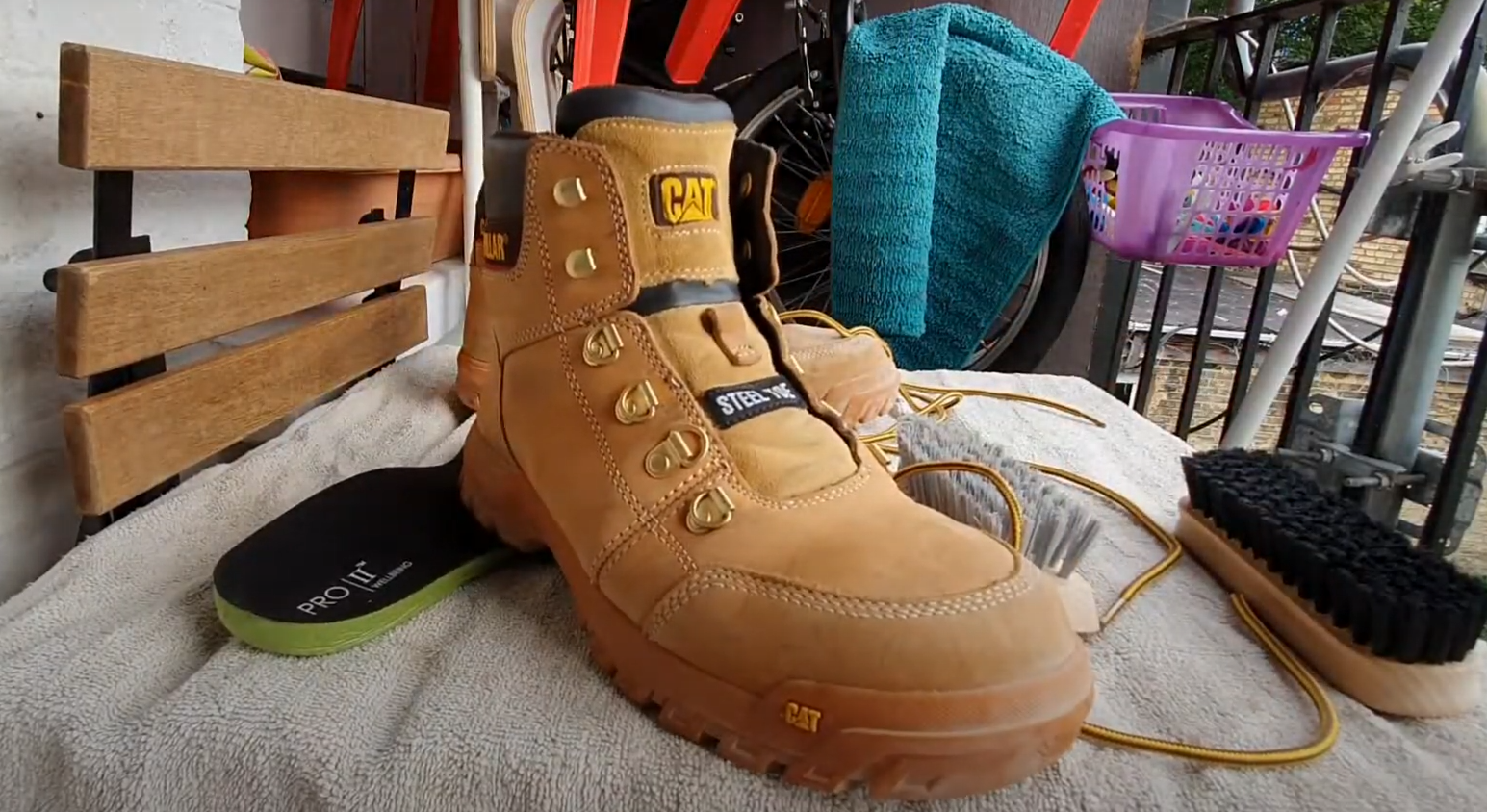 Can You Put Suede Shoes in the Washer? LeatherProfy