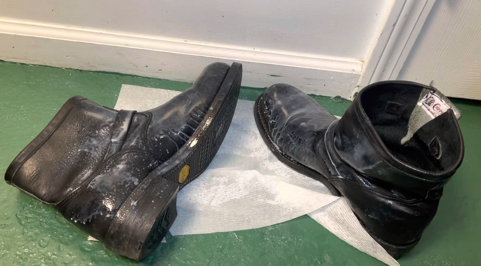 Weiman Leather Cleaner and Conditioner Review LeatherProfy