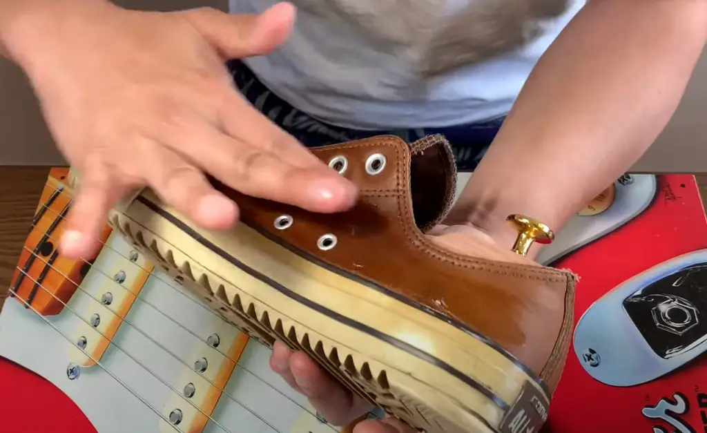 How do you clean pro leather Converse?