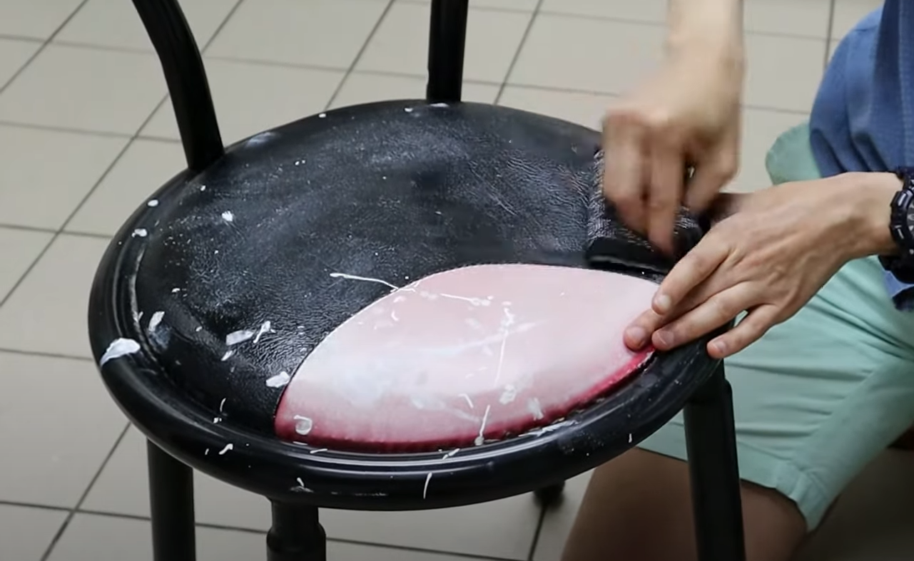 How to Get Spray Paint off Leather? LeatherProfy