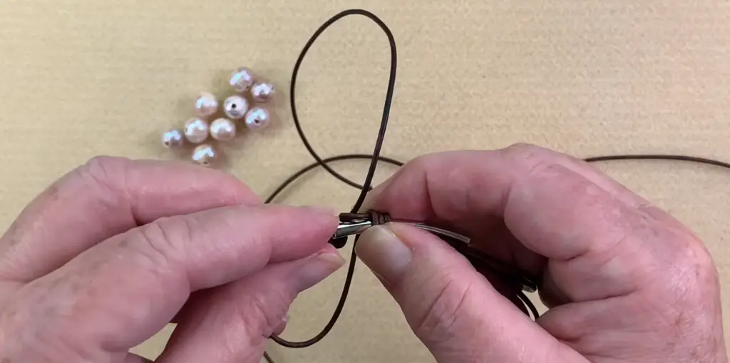 How to Make Leather and Pearl Necklaces