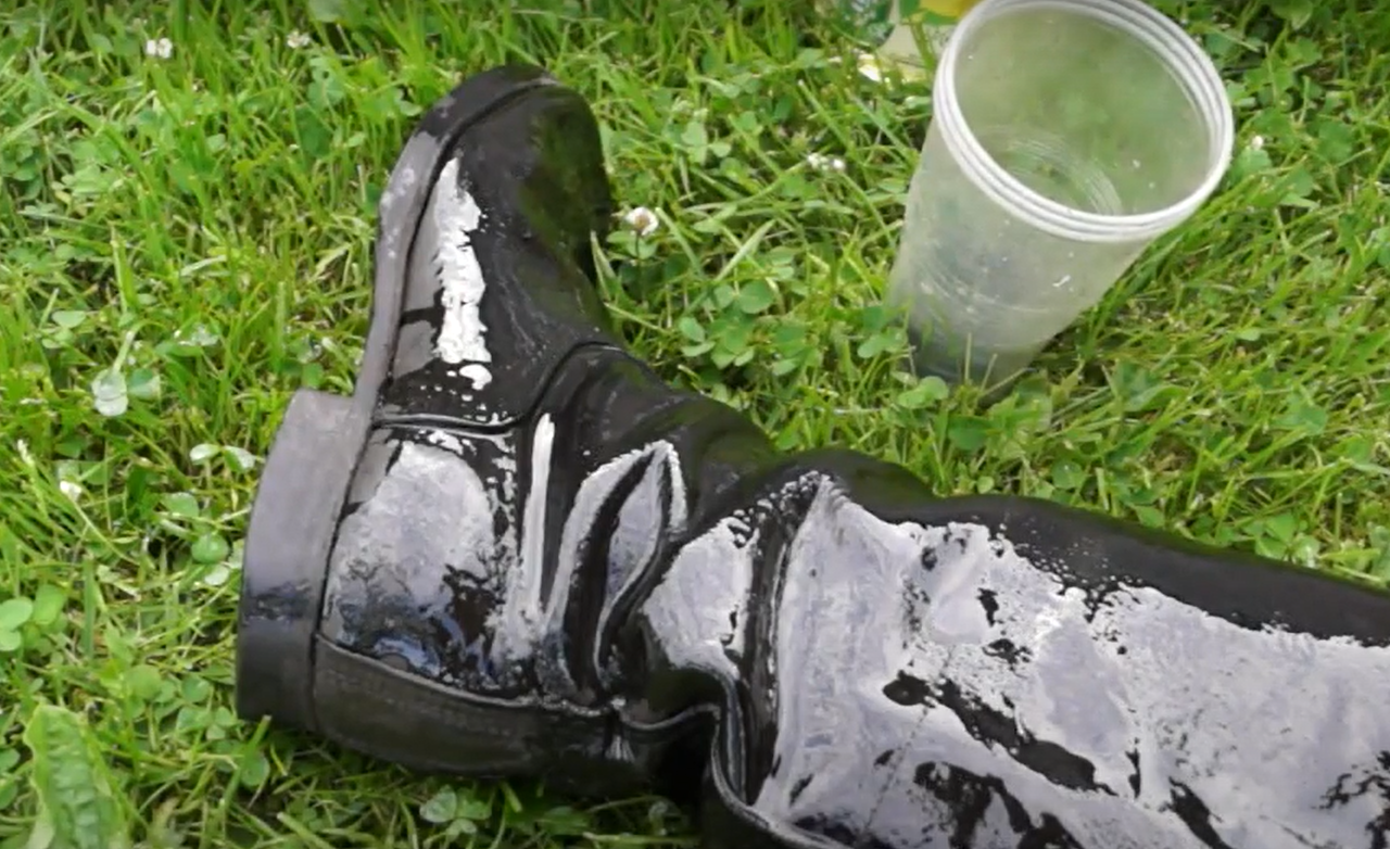 How to Soften Leather Boots? LeatherProfy