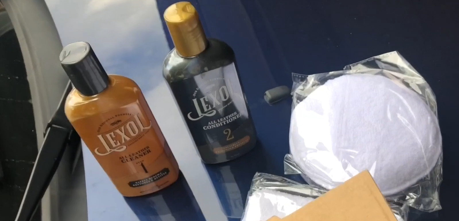 How to Use a Lexol Leather Cleaner? LeatherProfy