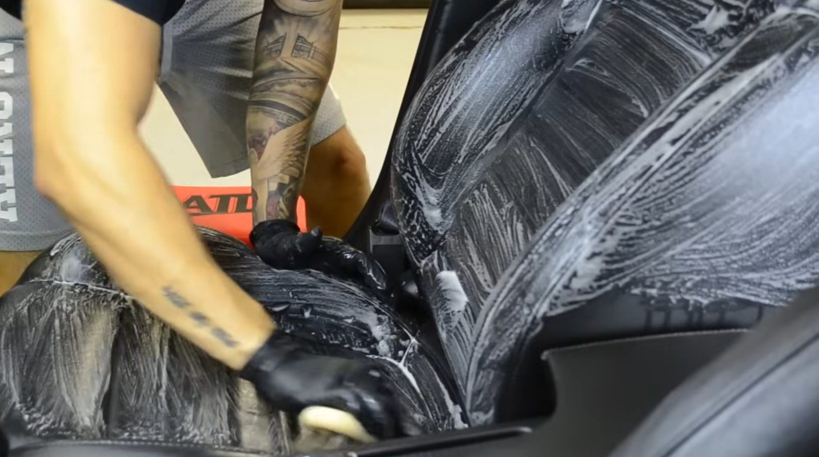 How to Use a Lexol Leather Cleaner? LeatherProfy