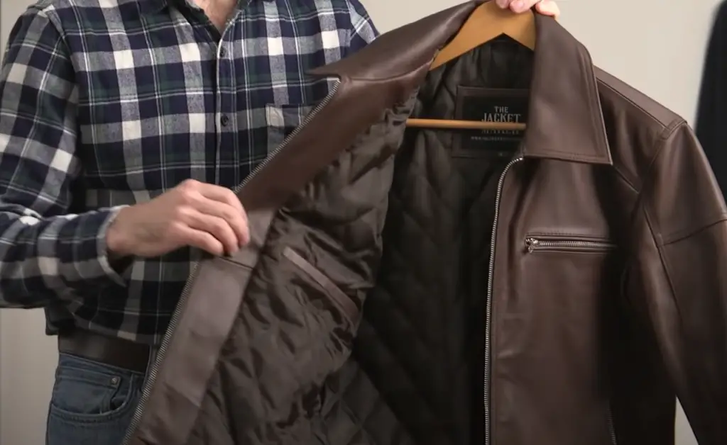 What Does a Warmth Level of a Leather Jacket Depend on?