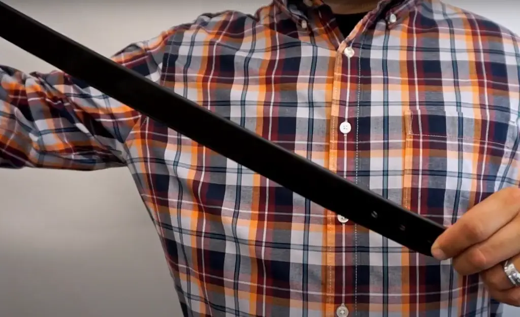 Why You Should Keep an Eye on Stretchy Leather Belts?