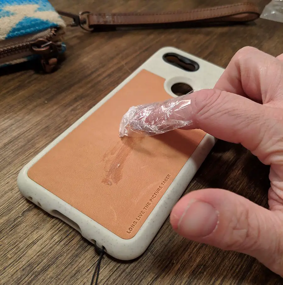 How to conditioner an iPhone leather case