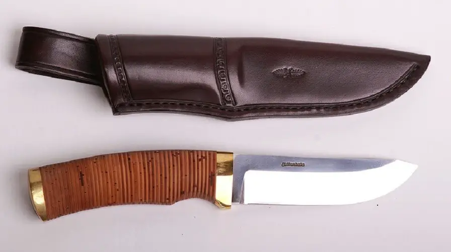 Is it hard to wrap a leather handle