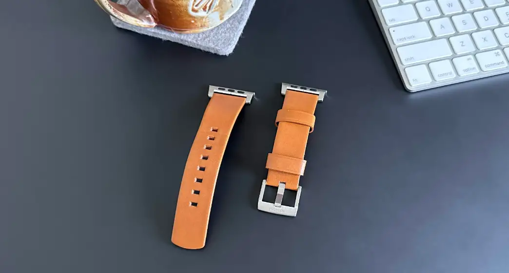 What kind of cleaner is best for cleaning a leather watch band