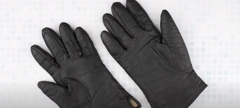 How Often to Clean Leather Gloves